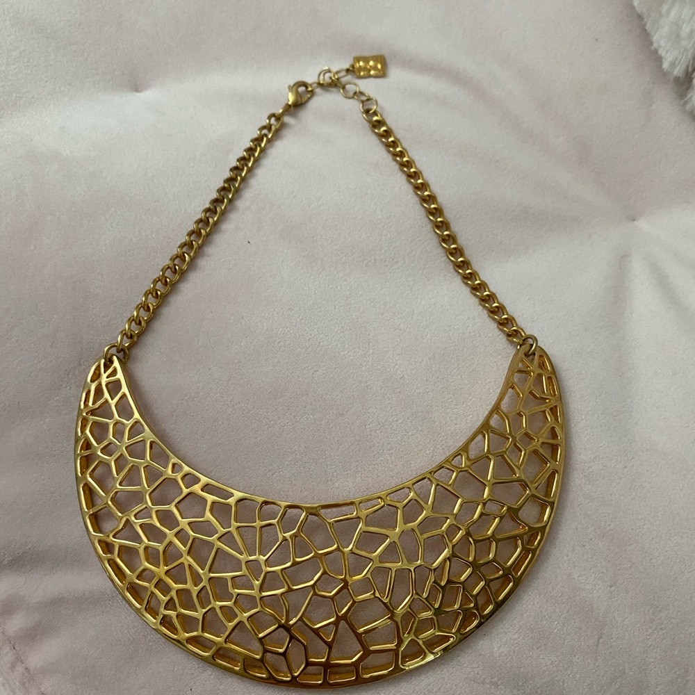 BCBG necklace